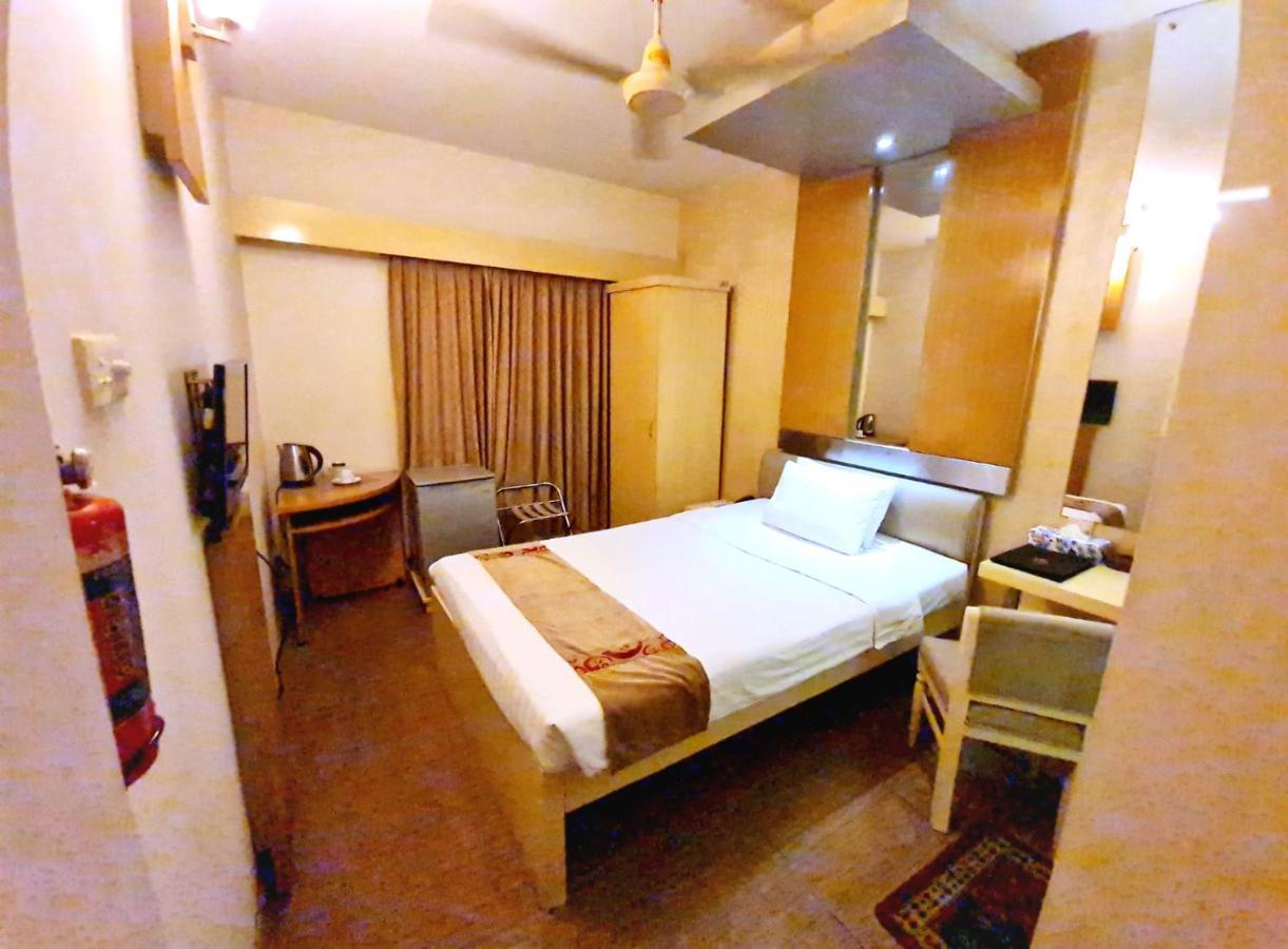 Hotel Ornate Dhaka Bagian luar foto