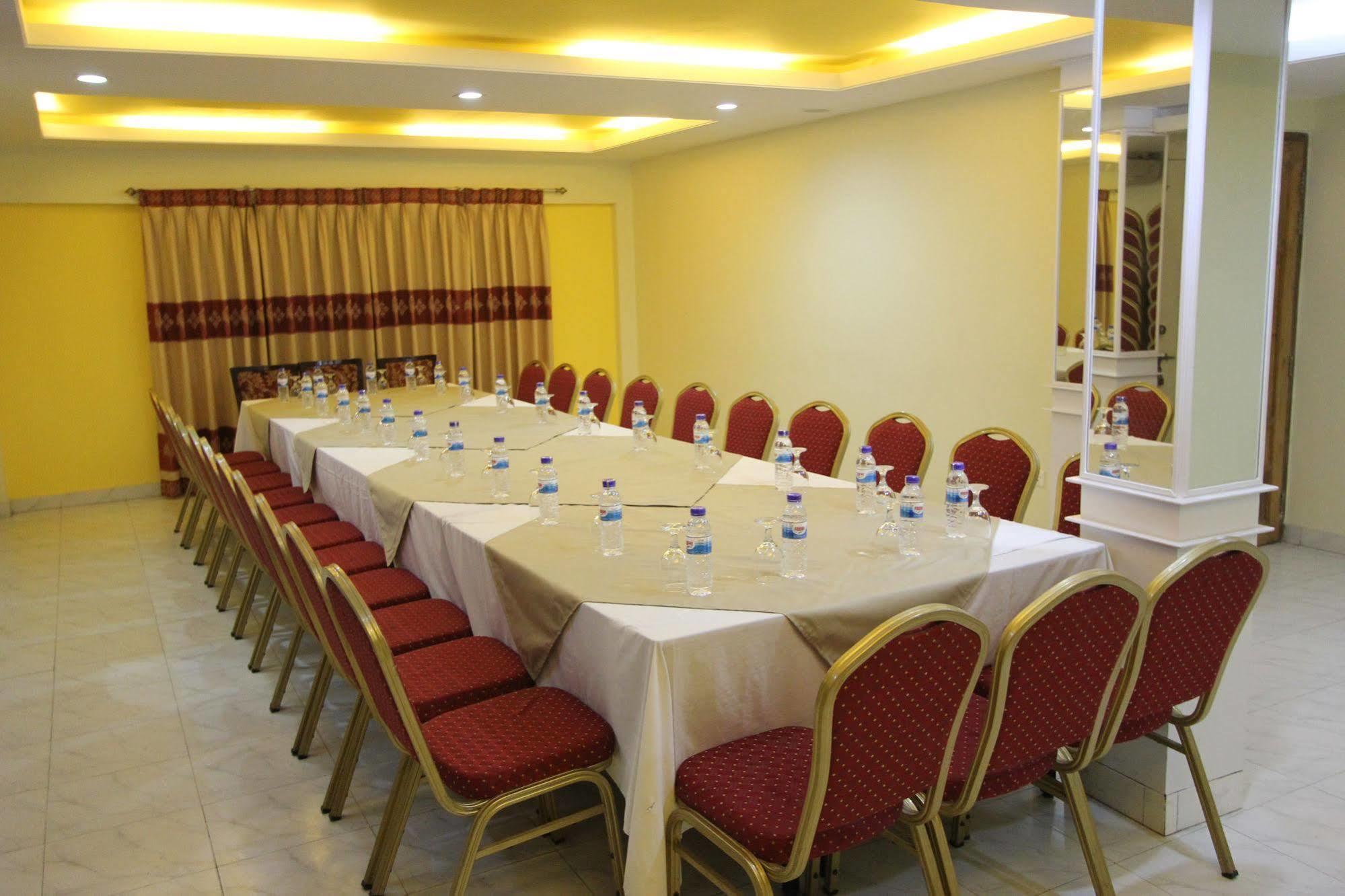 Hotel Ornate Dhaka Bagian luar foto